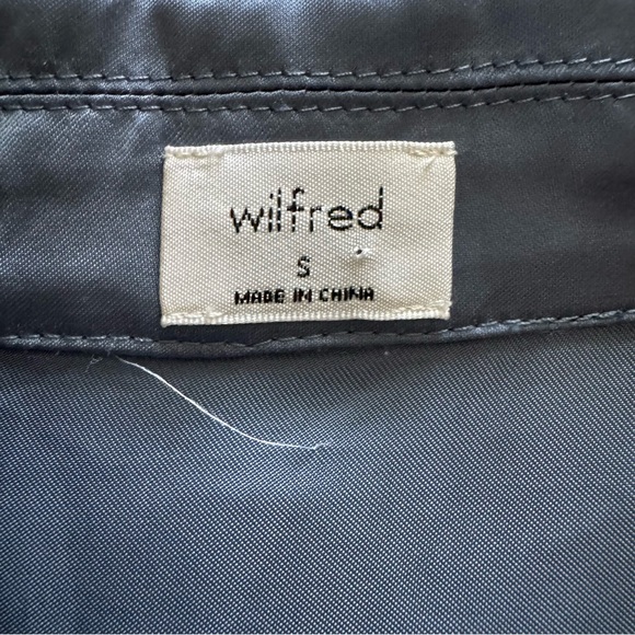 Wilfred by Aritzia Tie-Front Satin Blouse – Granite Blue – Size Small – NWT - Picture 11 of 13